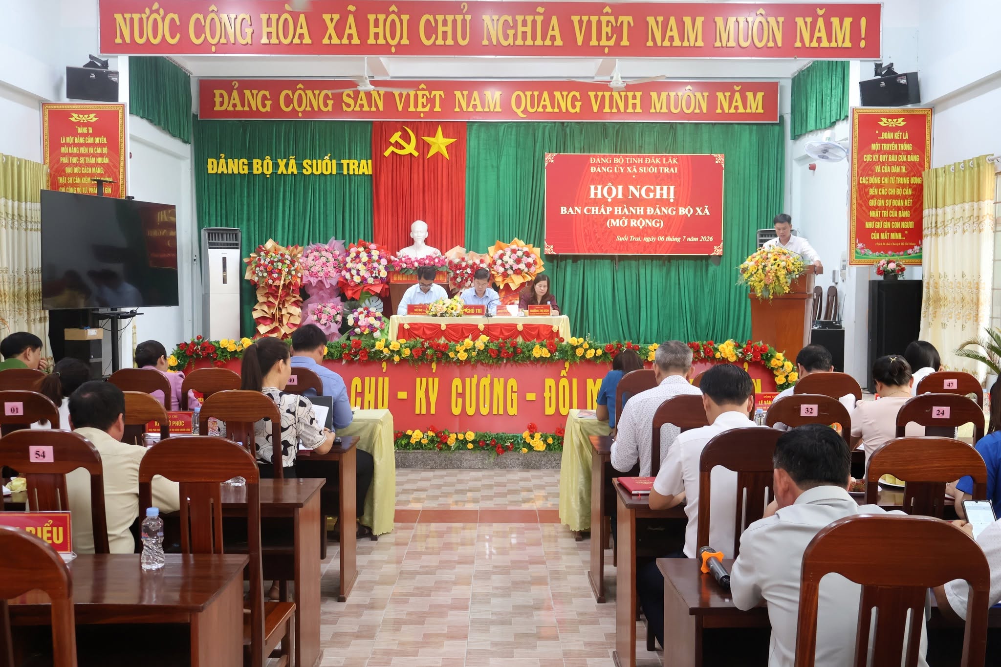 XÃ SUỐI TRAI TỔ CHỨC HỘI NGHỊ BAN CHẤP HÀNH ĐẢNG BỘ (MỞ RỘNG) SƠ KẾT CÔNG TÁC 6 THÁNG ĐẦU NĂM 2026