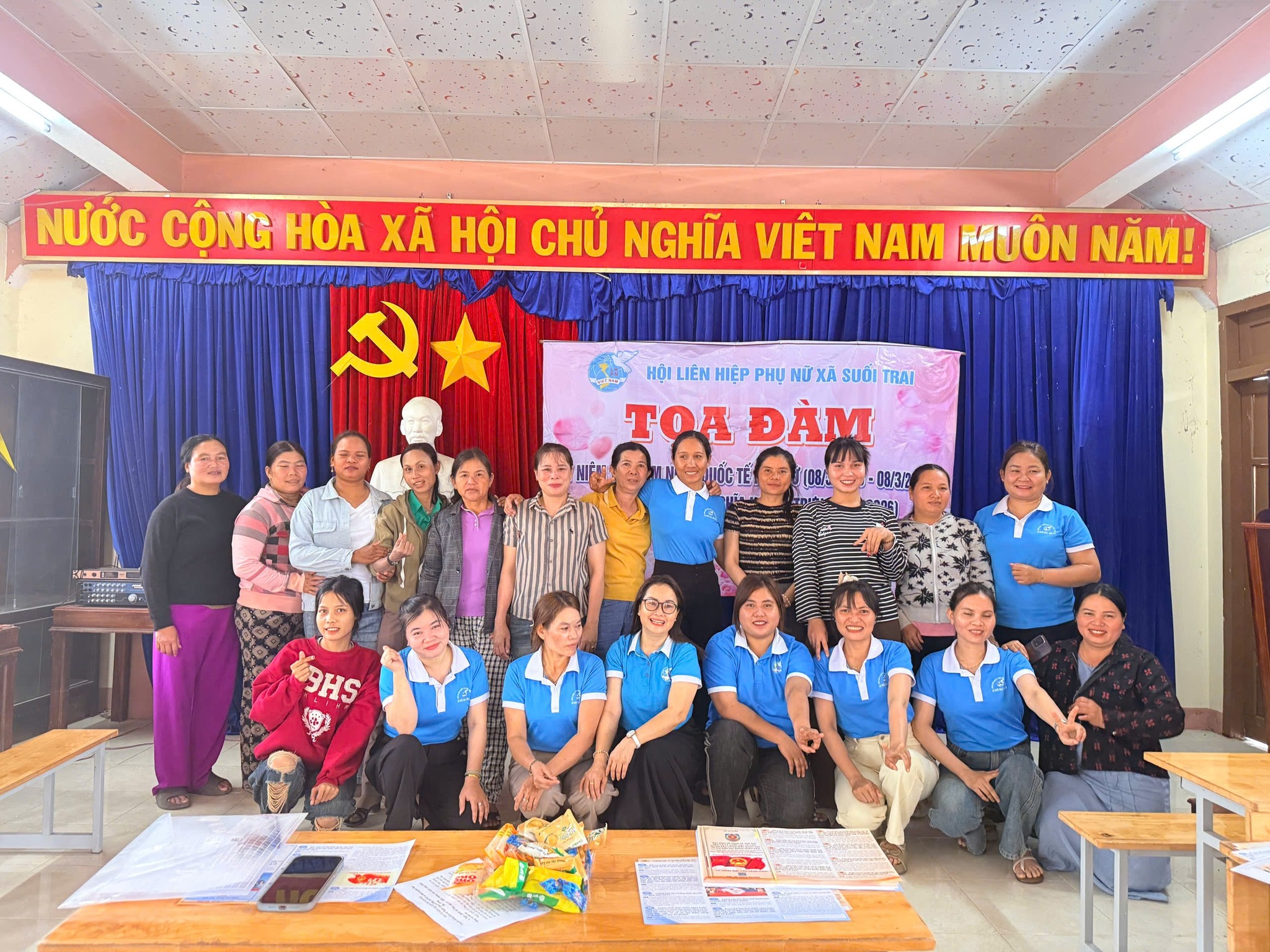 HỘI LHPN XÃ SUỐI TRAI SÔI NỔI CÁC HOẠT ĐỘNG CHÀO MỪNG NGÀY 8/3