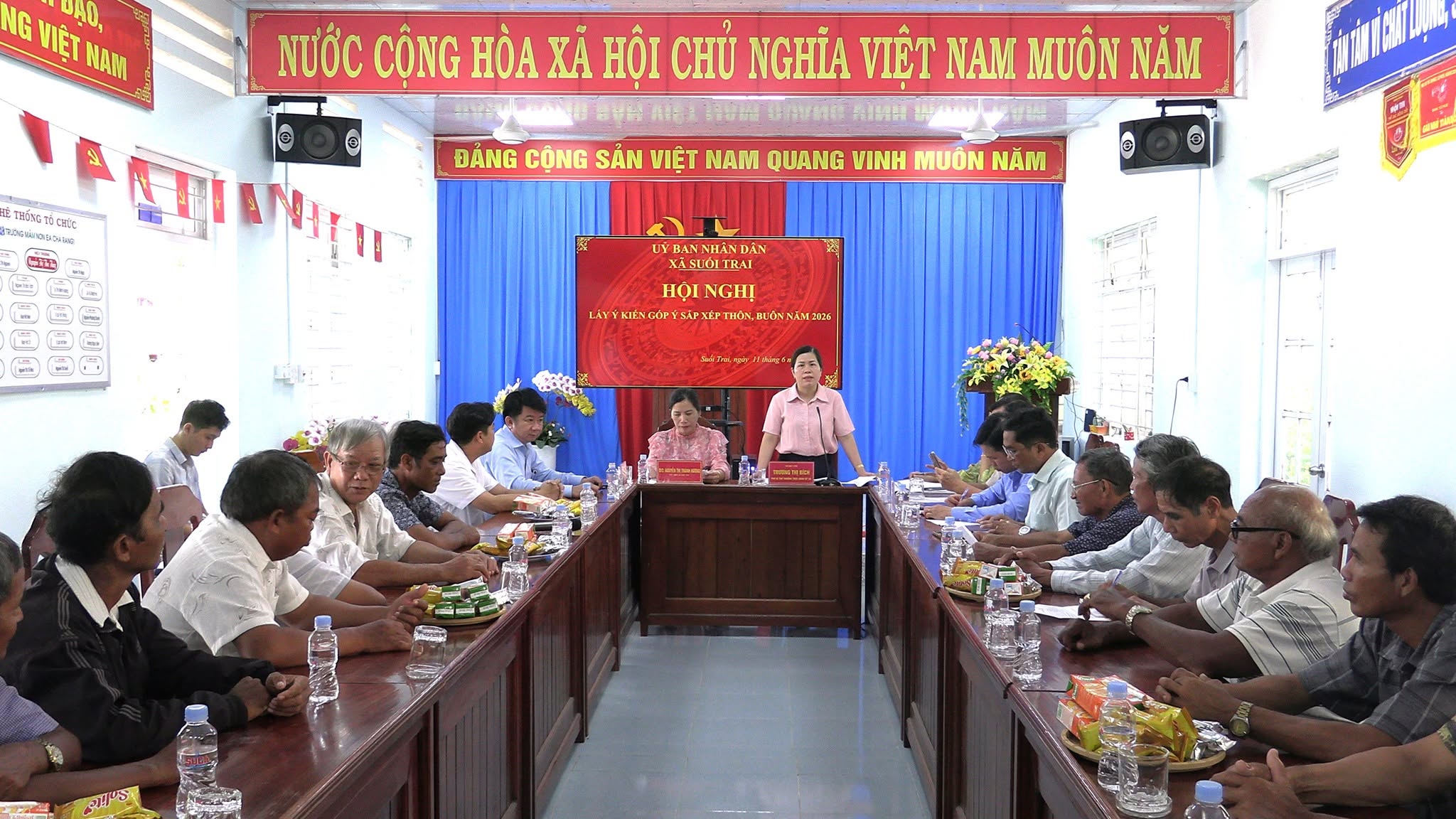 XÃ SUỐI TRAI TỔ CHỨC HỘI NGHỊ LẤY Ý KIẾN GÓP Ý ĐỀ ÁN SẮP XẾP, SÁP NHẬP THÔN, BUÔN NĂM 2026