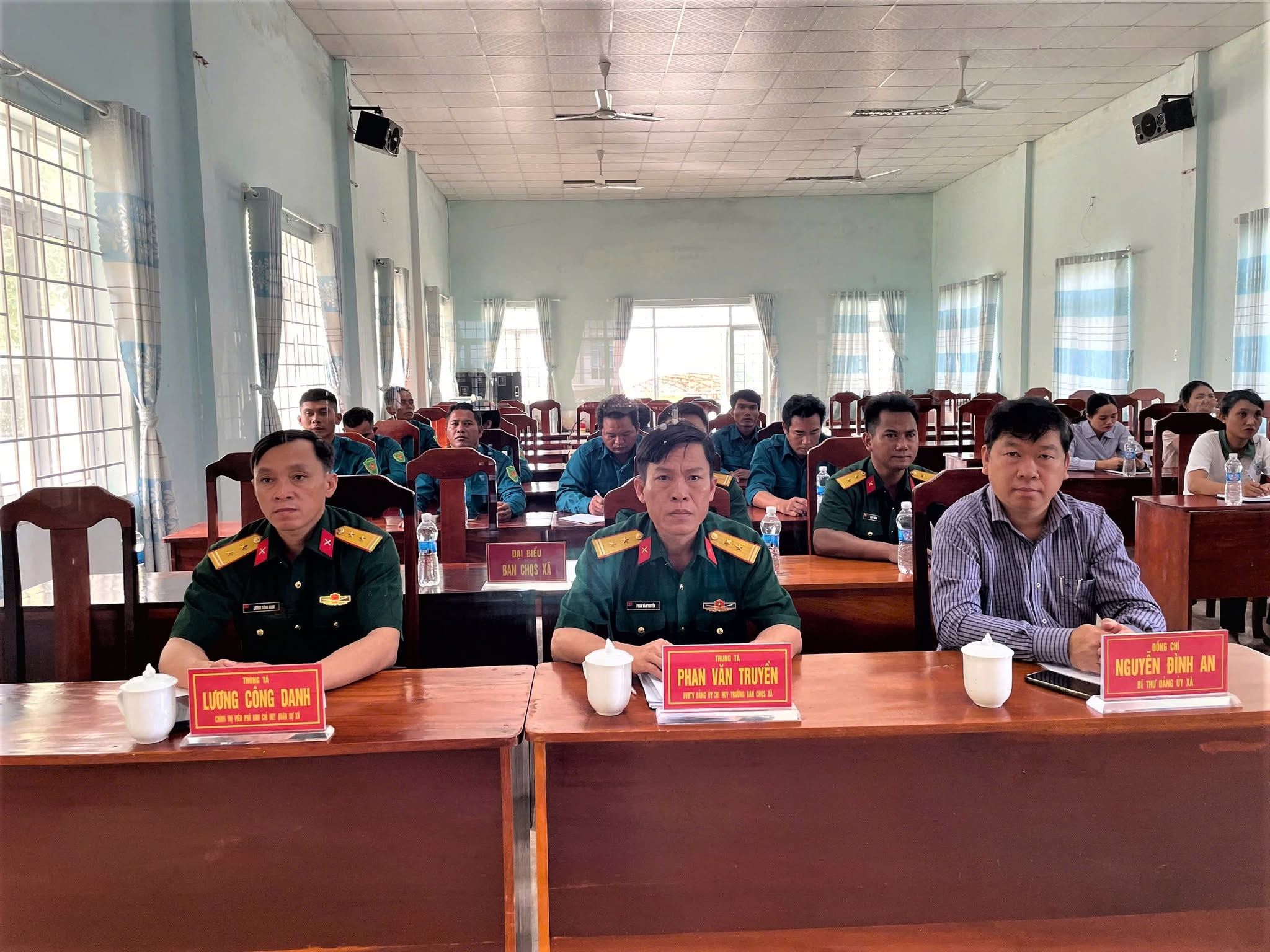 BAN CHỈ HUY QUÂN SỰ XÃ SUỐI TRAI CÔNG BỐ QUYẾT ĐỊNH THÀNH LẬP CÁC ĐƠN VỊ DÂN QUÂN TẠI CHỖ