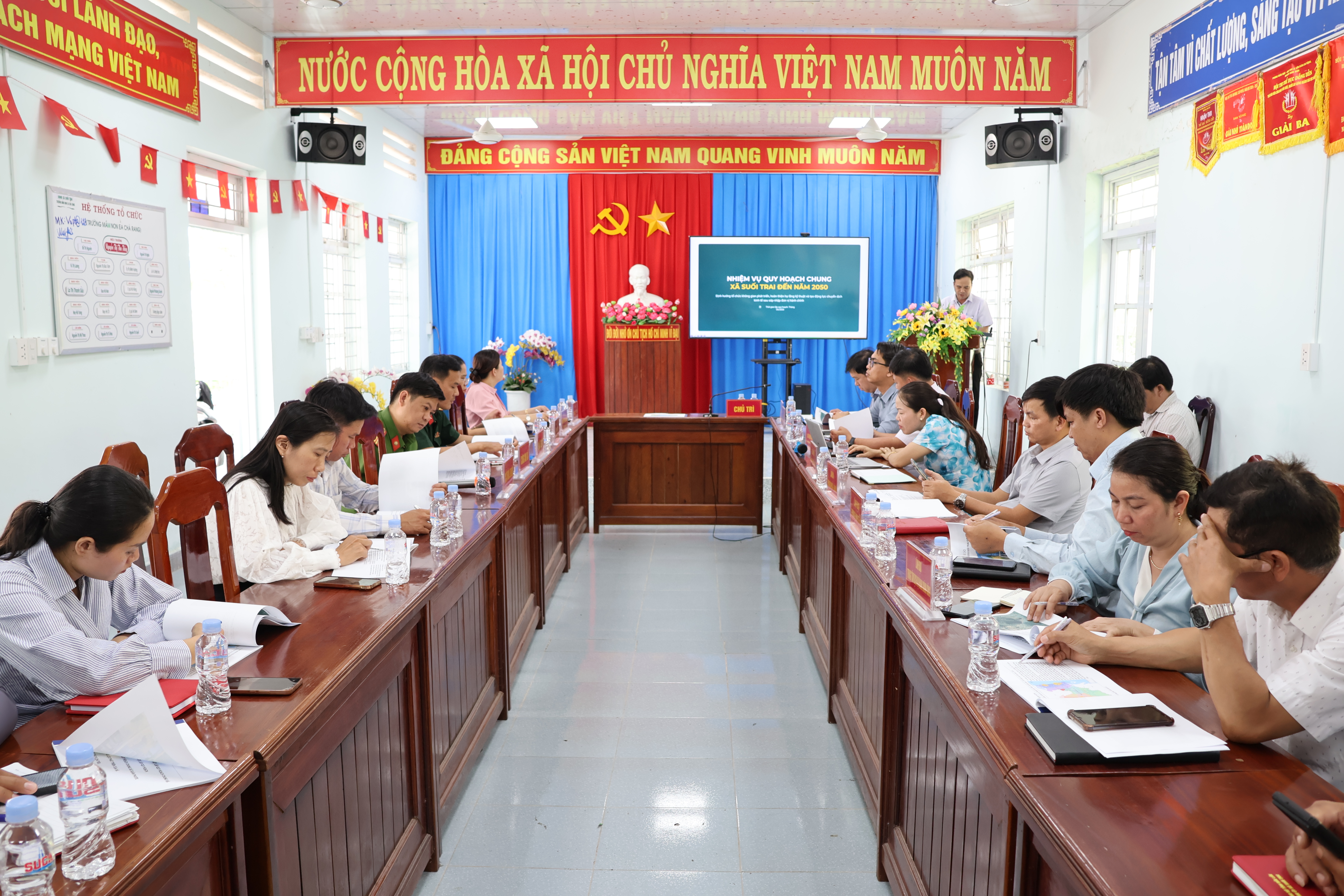 HỘI NGHỊ LẤY Ý KIẾN THÔNG QUA NHIỆM VỤ QUY HOẠCH CHUNG XÃ SUỐI TRAI ĐẾN NĂM 2050