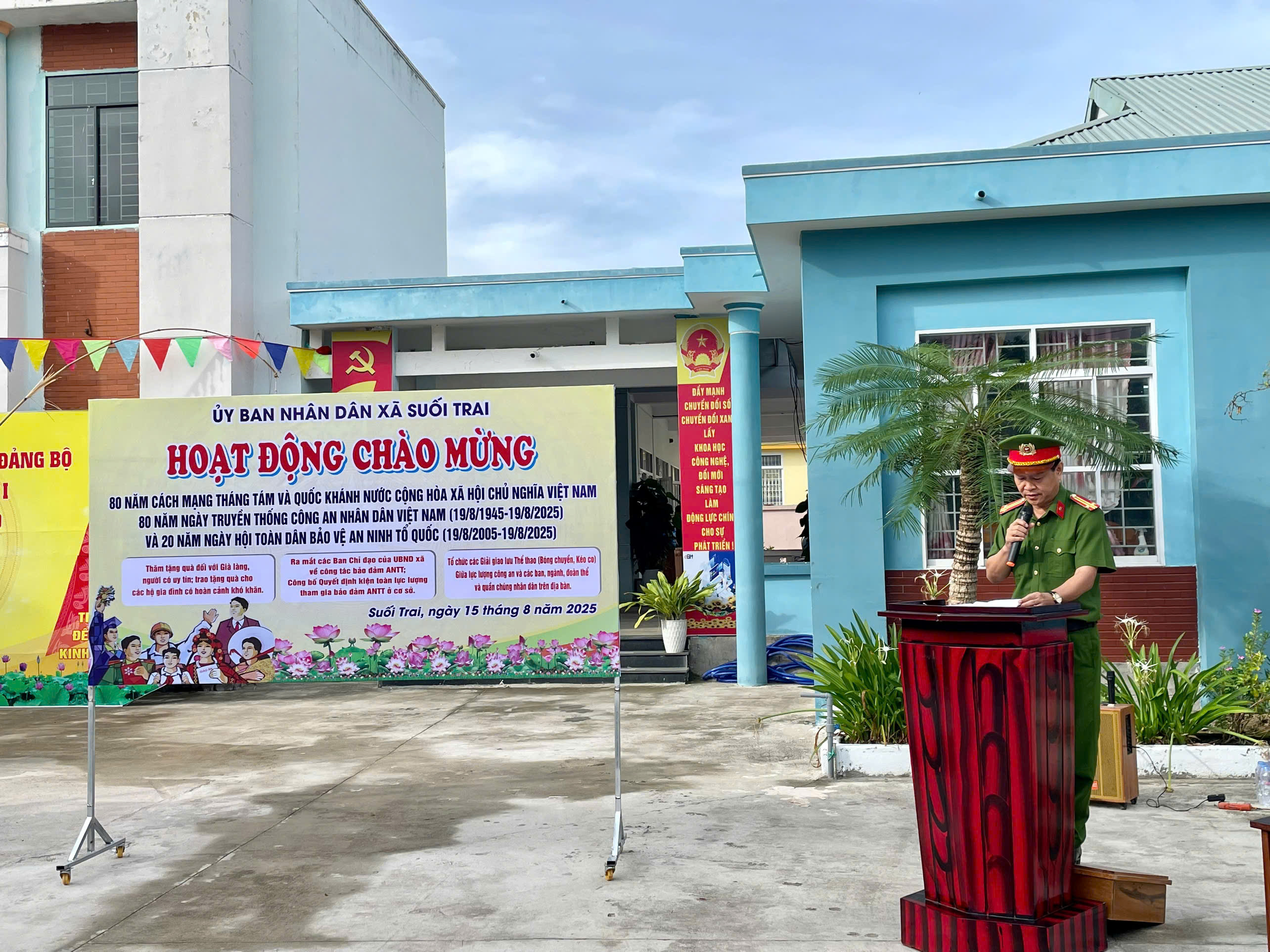 UBND Xã Suối Trai Tổ Chức Giải Kéo Co và Bóng Chuyền Nam 80 năm Ngày Truyền thống Lực lượng Công an nhân dân Việt Nam và 20 năm Ngày hội Toàn dân bảo vệ an ninh Tổ quốc