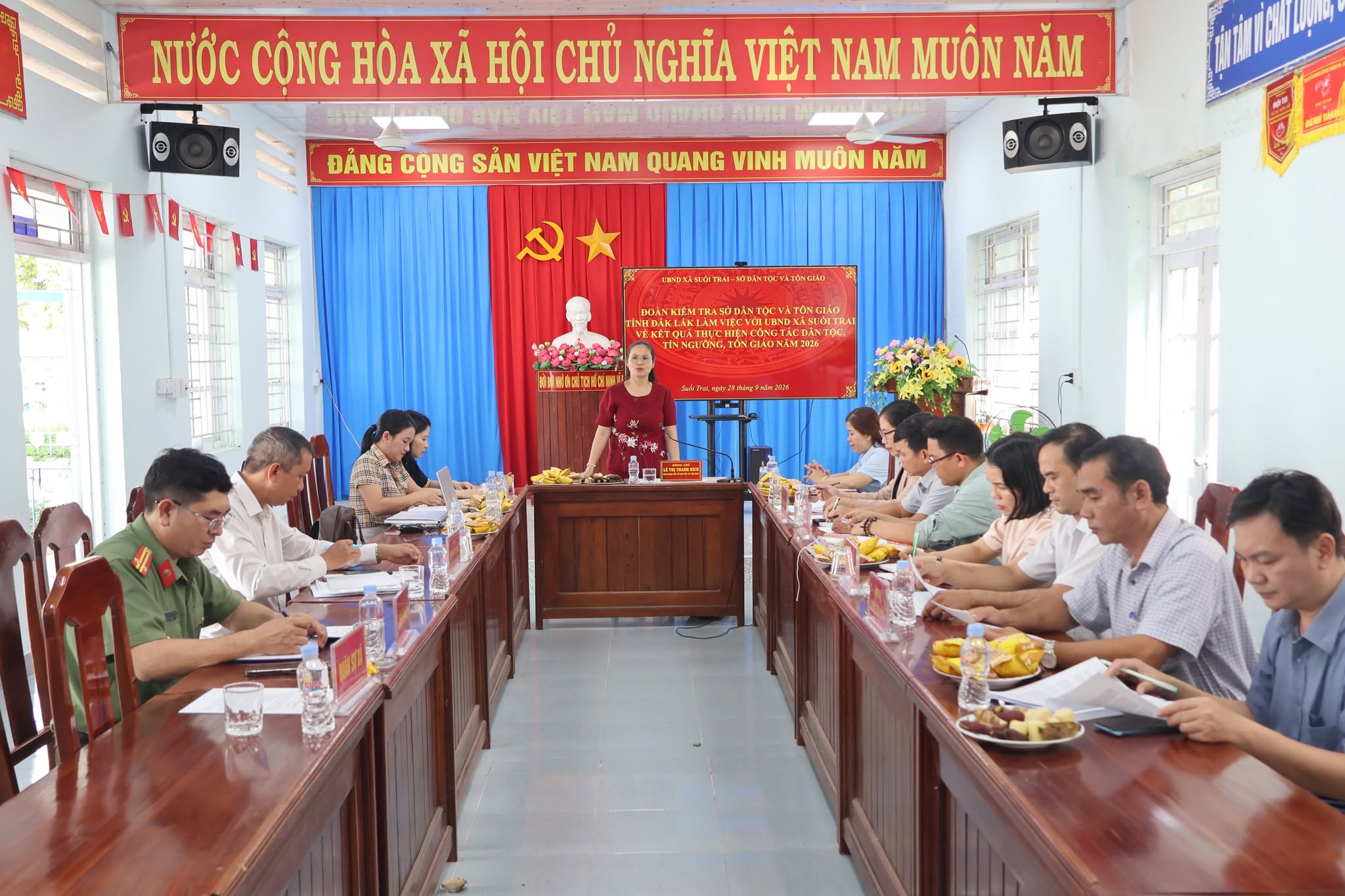 ĐOÀN CÔNG TÁC SỞ DÂN TỘC VÀ TÔN GIÁO TỈNH ĐẮK LẮK KIỂM TRA CÔNG TÁC DÂN TỘC, TÍN NGƯỠNG, TÔN GIÁO TẠI XÃ SUỐI TRAI.